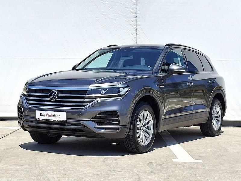 Gri Utilizat 2021 VW Touareg Atmosphere SUV | 32.450 EUR (Preț bun) - Imagine 1/4