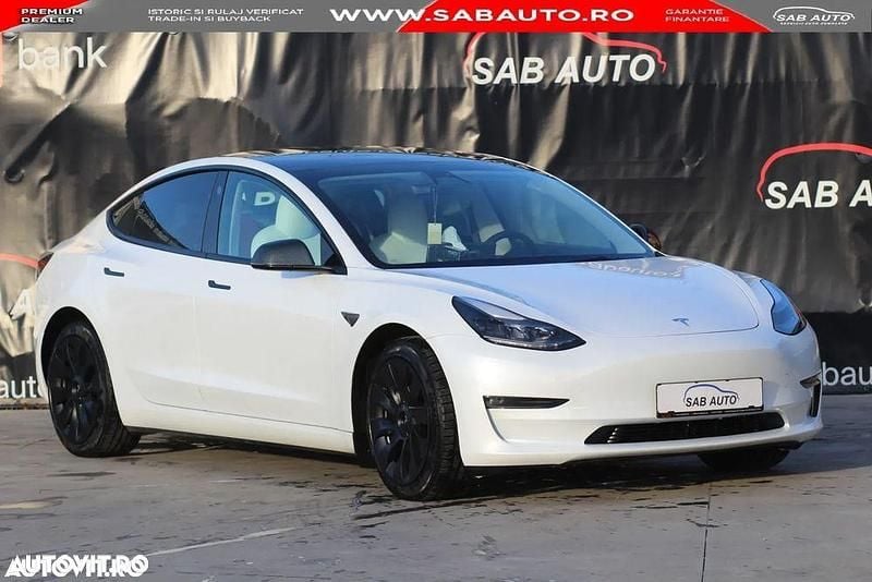 Alb Utilizat 2023 Tesla Model 3 Berlinǎ | 35.990 EUR (Preț OK) - Imagine 1/4