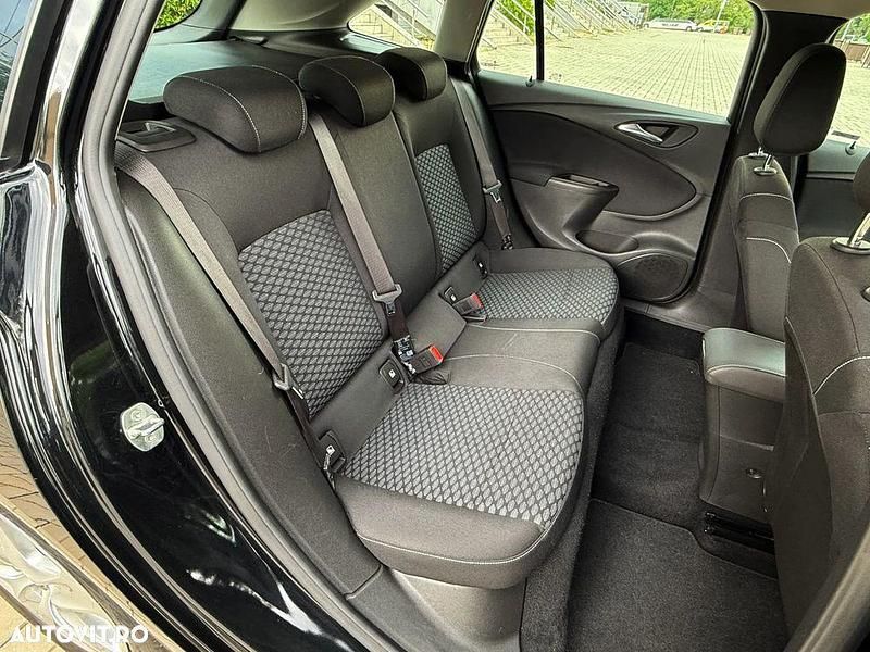 Second-hand Opel Astra Edition 105 CP (77 kW) 2019 Negru Break