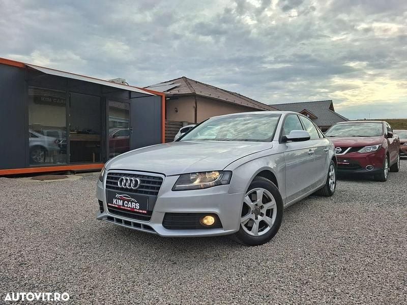 Argint Utilizat 2010 Audi A4 Berlinǎ | 7.990 EUR (Preț OK) - Imagine 1/4