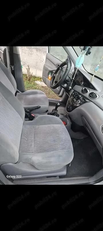 Second-hand Ford Focus 101 CP (74 kW) 2002 Berlinǎ