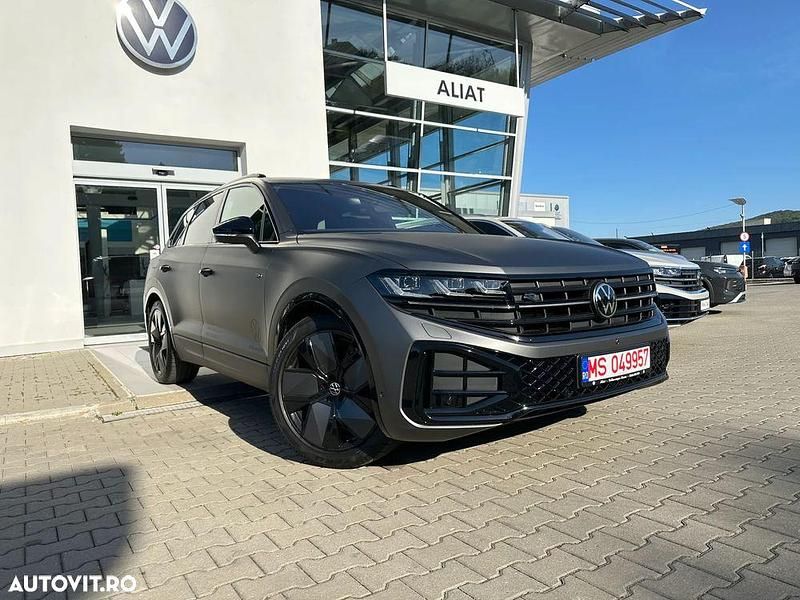Culoaregri Nouă 2025 VW Touareg R-line SUV | 79.900 EUR - Imagine 1/4