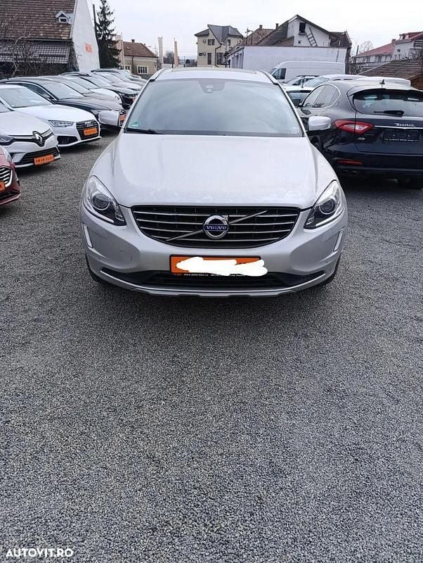 Second-hand Volvo XC60 Summum 190 CP (139 kW) 2017 Culoareargint SUV