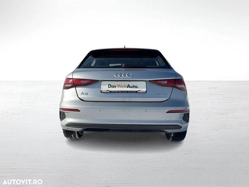 Second-hand Audi A3 Advanced 116 CP (85 kW) 2022 Culoareargint Berlinǎ