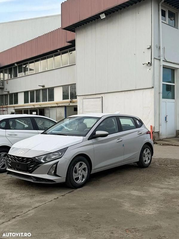 Nouă Hyundai i20 Comfort 90 CP (66 kW) 2025 Culoaregri Hatchback