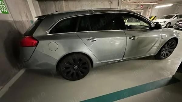 Second-hand Opel Insignia 173 CP (127 kW) 2013 Gri Break