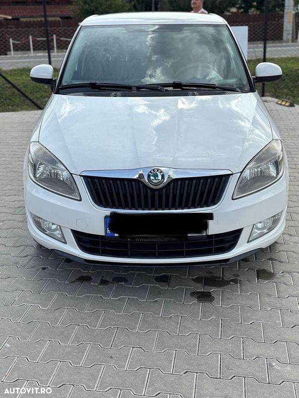 Culoarealb Utilizat 2012 Skoda Fabia Active Hatchback | 4.000 EUR (Preț OK) - Imagine 1/4
