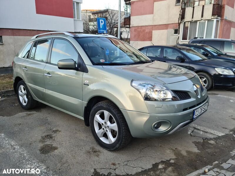 Alte culori Utilizat 2008 Renault Koleos SUV | 5.000 EUR (Puțin scump) - Imagine 1/4