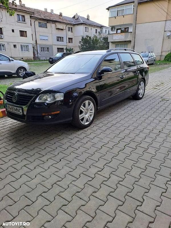 Culoarenegru Utilizat 2008 VW Passat Comfortline Break | 4.500 EUR (Puțin scump) - Imagine 1/4