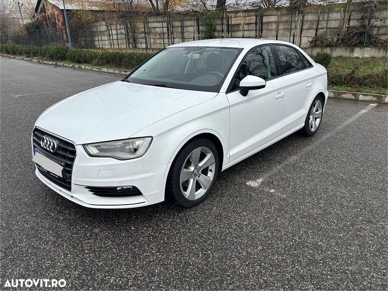 Culoarealb Utilizat 2016 Audi A3 Ambiente Berlinǎ | 11.950 EUR (Preț bun) - Imagine 1/4