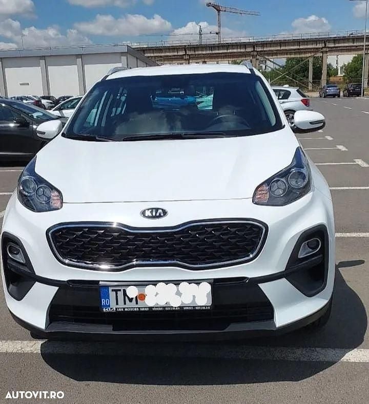 Alb Utilizat 2021 Kia Sportage Style SUV | 18.500 EUR (Preț bun) - Imagine 1/4
