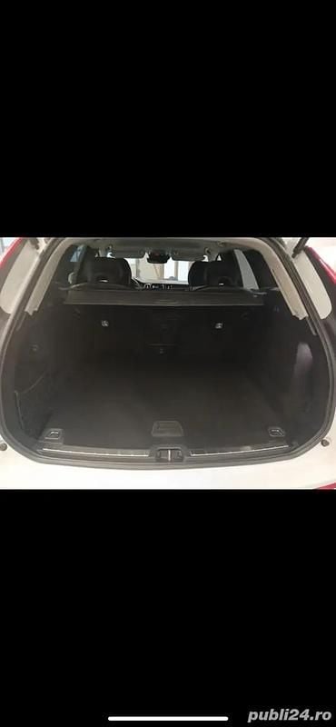 Second-hand Volvo XC60 170 CP (125 kW) 2019 Alb SUV