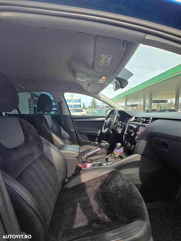 Second-hand Skoda Octavia Style 116 CP (85 kW) 2019 Culoarealbastru Berlinǎ