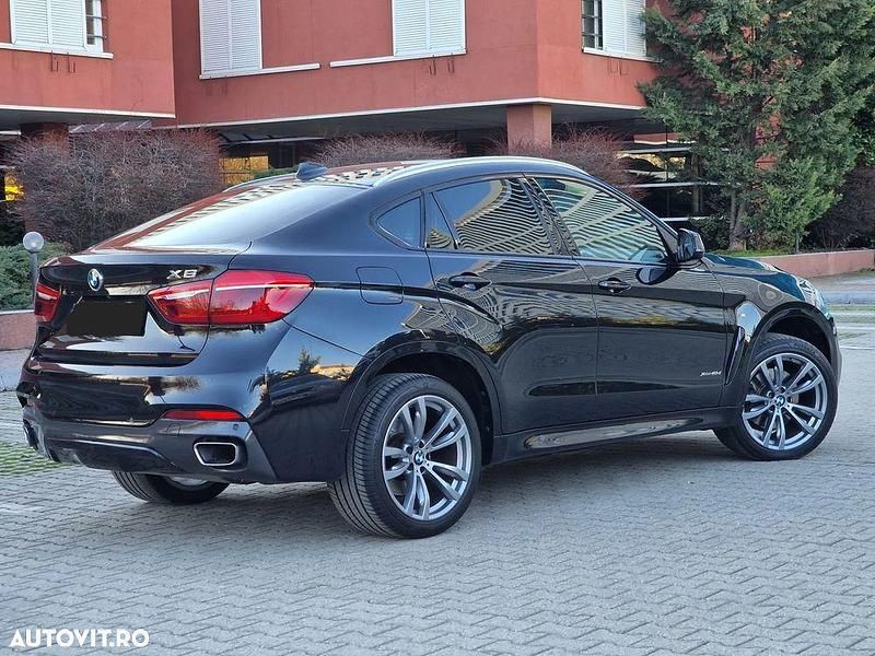 Second-hand BMW X6 Comfort Edition 313 CP (230 kW) 2018 Culoarenegru SUV