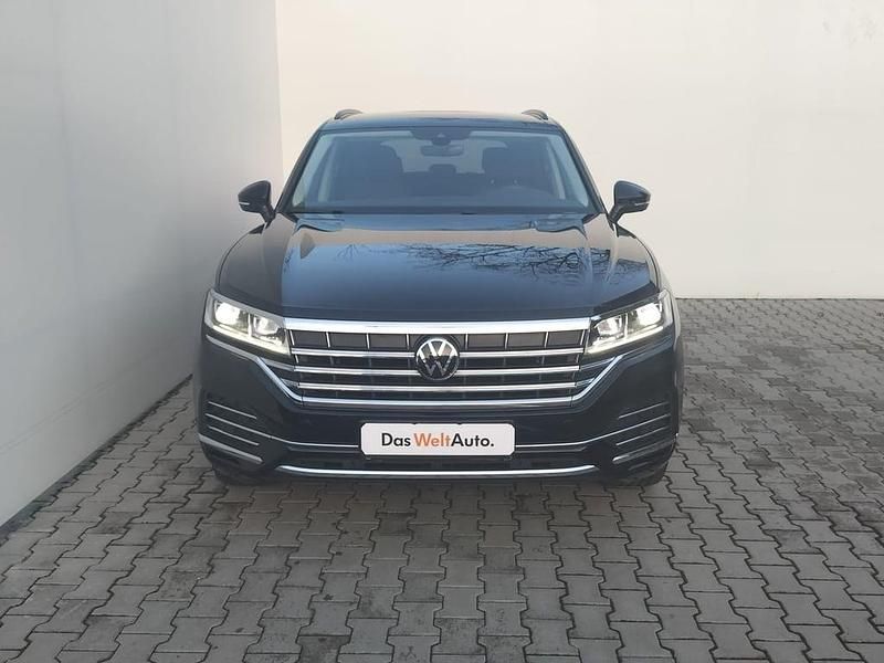 Negru metalic Utilizat 2022 VW Touareg Elegance SUV | 49.950 EUR (Preț OK) - Imagine 1/4