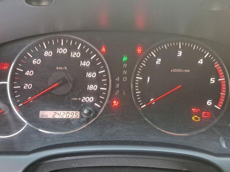 Văndută Toyota Land Cruiser 3.0 TD4D. mașini secondhand de vânzare