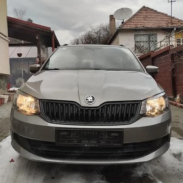 Second-hand Skoda Fabia 66 CP (48 kW) 2017 Galben Break