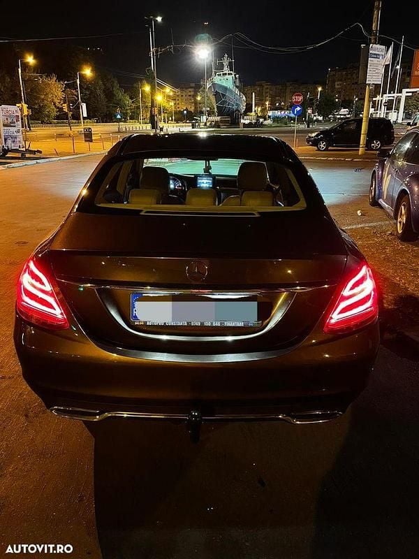 Culoaremaro Second-hand 2014 Mercedes C220 Berlinǎ | 11.500 EUR (Preț OK) - Imagine 1/4