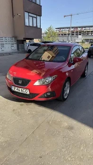 Rosu Utilizat 2010 Seat Ibiza Coupe | 3.400 EUR (Puțin scump) - Imagine 1/4