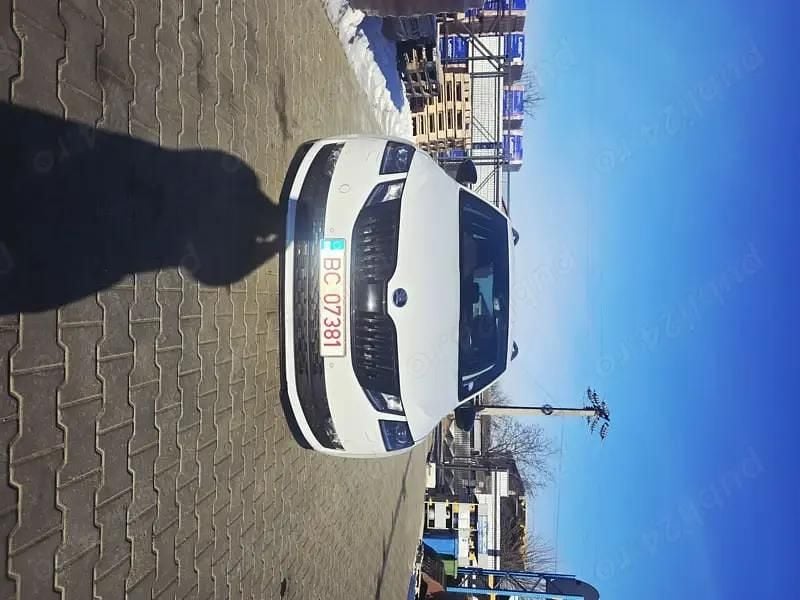 Second-hand 2019 Skoda Octavia Break | 9.000 EUR (Super Preț) - Imagine 1/4