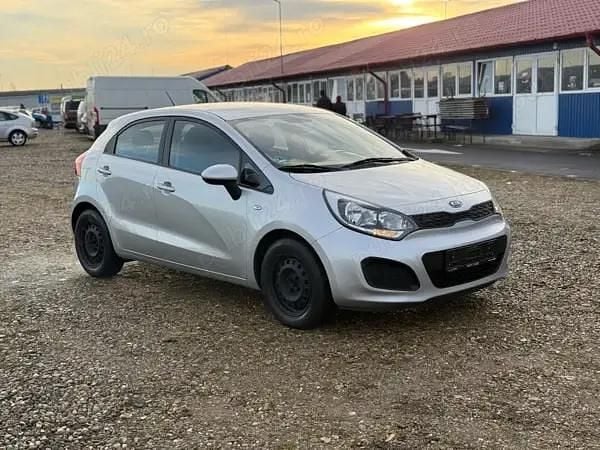 Second-hand Kia Rio 75 CP (55 kW) 2012 Hatchback