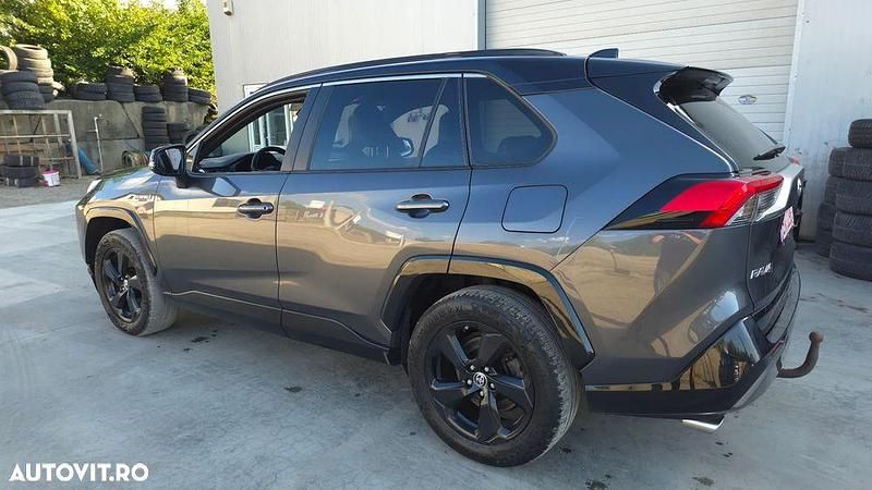 Gri Utilizat 2020 Toyota RAV4 Hybrid Style SUV | 20.933 EUR (Scump) - Imagine 1/4