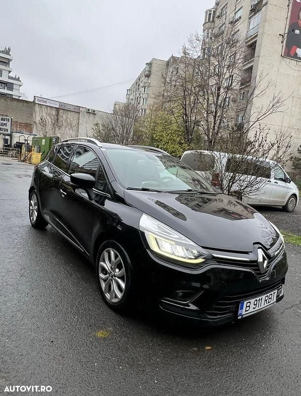 Second-hand Renault Clio GrandTour Dynamique 90 CP (66 kW) 2019 Culoarenegru Break