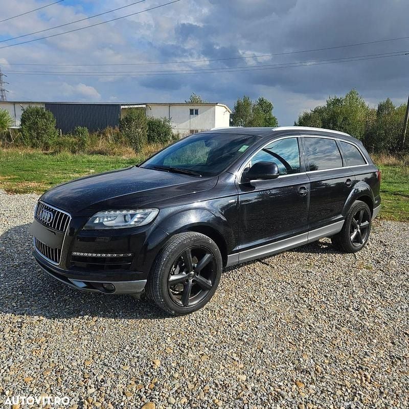 Culoarenegru Utilizat 2011 Audi Q7 S-Line SUV | 9.999 EUR (Super Preț) - Imagine 1/4