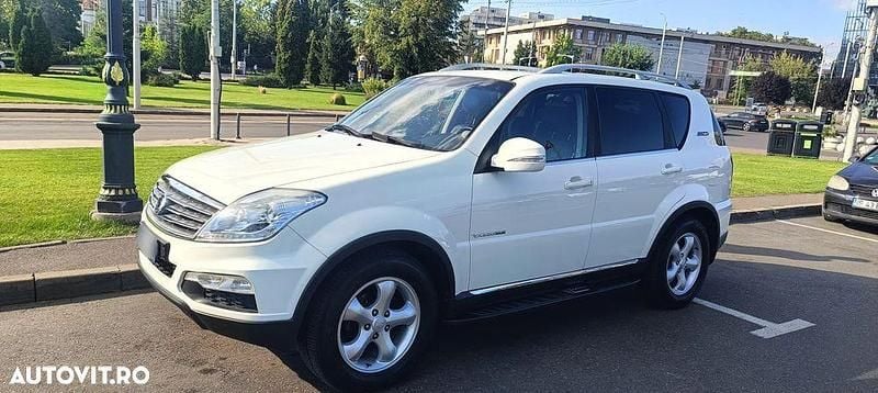 Culoarealb Utilizat 2016 Ssangyong (KGM) Rexton SUV | 9.900 EUR - Imagine 1/4