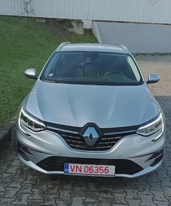 Second-hand Renault Mégane IV Zen 160 CP (117 kW) 2022 Gri