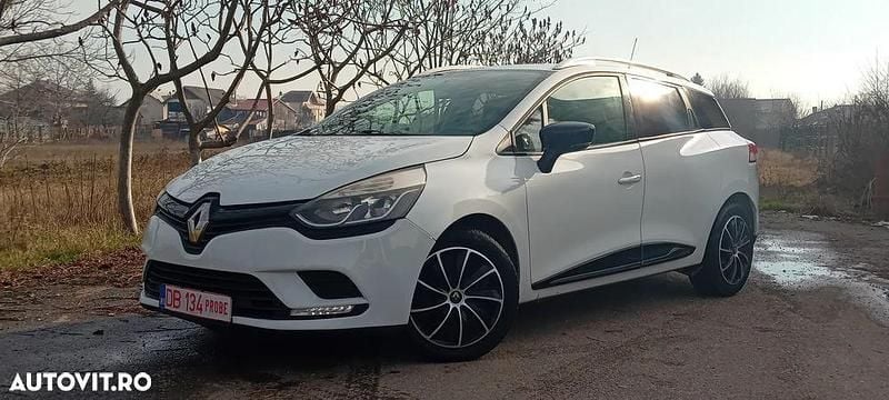 Second-hand Renault Clio GrandTour LIMITED 90 CP (66 kW) 2017 Culoarerosu Break