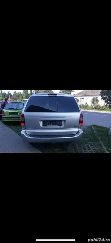 Utilizat 2003 Chrysler Voyager Monovolum | 700 EUR - Imagine 1/4