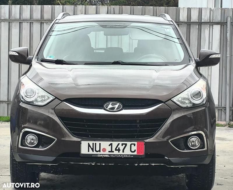 Culoaremaro Utilizat 2010 Hyundai ix35 Premium SUV | 6.950 EUR (Preț OK) - Imagine 1/4