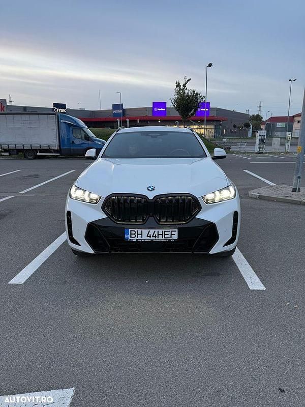Culoarealb Utilizat 2024 BMW X6 SUV | 83.000 EUR (Preț OK) - Imagine 1/4