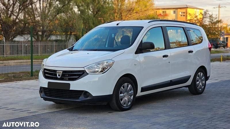 Culoarealb Utilizat 2014 Dacia Lodgy Monovolum | 4.590 EUR (Preț bun) - Imagine 1/4