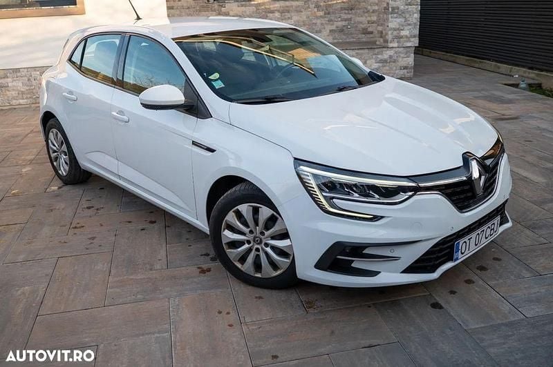 Culoarealb Utilizat 2021 Renault Mégane IV LIMITED Hatchback | 10.499 EUR (Preț OK) - Imagine 1/4