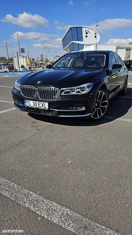 Culoarenegru Utilizat 2017 BMW 740L Berlinǎ | 29.500 EUR (Preț OK) - Imagine 1/4