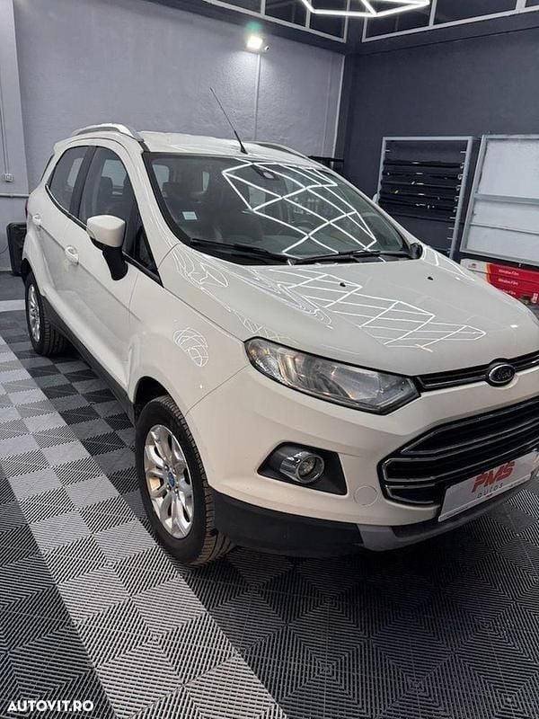 Second-hand Ford Ecosport 125 CP (91 kW) 2015 Culoarealb SUV