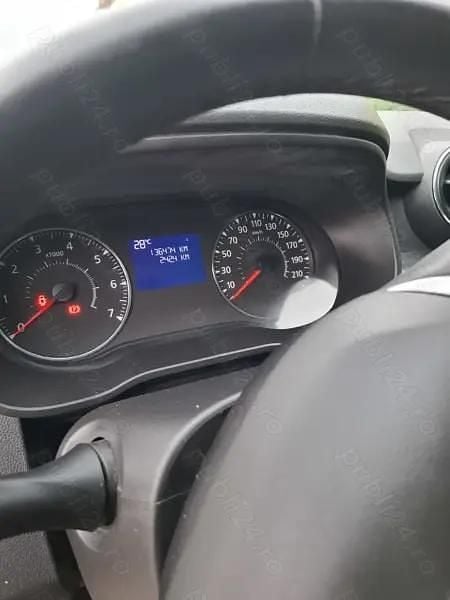 Utilizat 2018 Dacia Duster SUV | 8.200 EUR (Preț bun) - Imagine 1/4