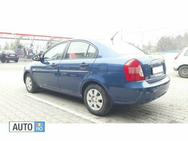 Second-hand Hyundai Accent 110 CP (80 kW) 2009 Albastru Berlinǎ