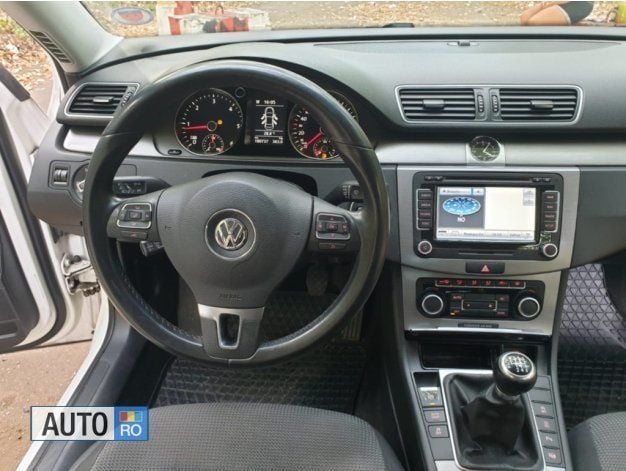 Alb Utilizat 2011 VW Passat Berlinǎ | 8.599 EUR (Puțin scump) - Imagine 1/4
