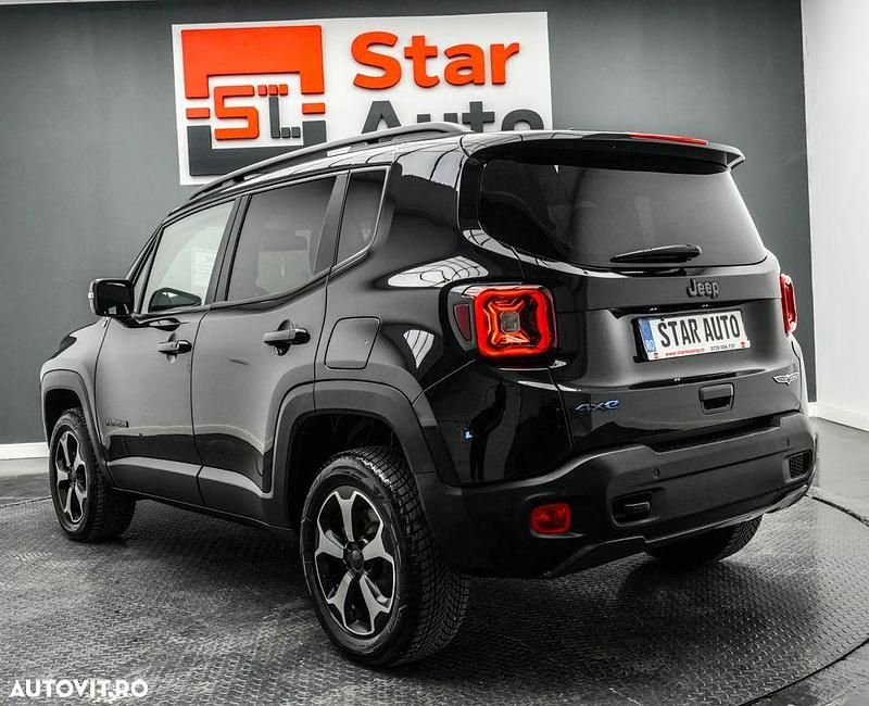 Second-hand Jeep Renegade Trailhawk 240 CP (176 kW) 2021 Culoarenegru SUV