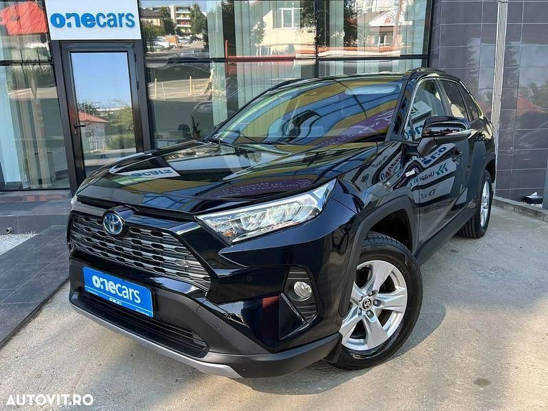 Culoarenegru Utilizat 2021 Toyota RAV4 Hybrid SUV | 30.850 EUR (Preț bun) - Imagine 1/4