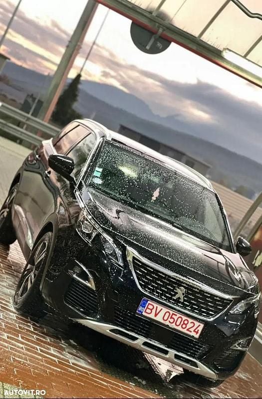 Culoarenegru Utilizat 2018 Peugeot 5008 Active SUV | 14.500 EUR (Preț OK) - Imagine 1/4