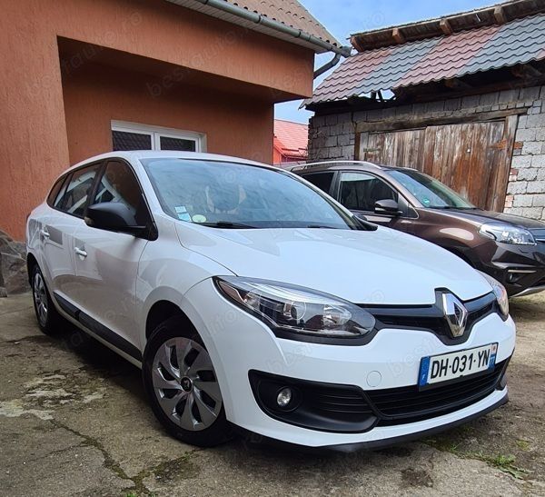 Alb Utilizat 2014 Renault Mégane GrandTour Life Break | 5.600 EUR (Preț OK) - Imagine 1/4