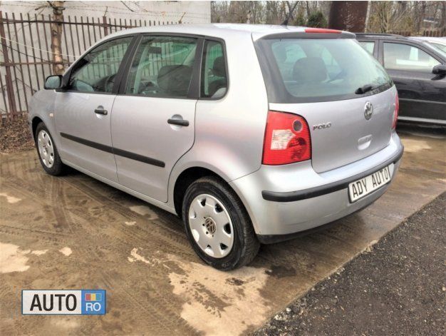 Second-hand VW Polo 70 CP (51 kW) 2003 Gri