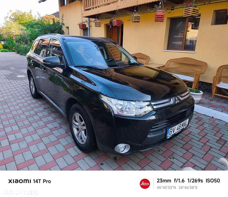Culoarenegru Utilizat 2013 Mitsubishi Outlander SUV | 8.200 EUR (Preț OK) - Imagine 1/4