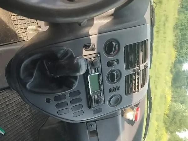 Second-hand Mercedes Vito 100 CP (73 kW) 2000 Alb Van