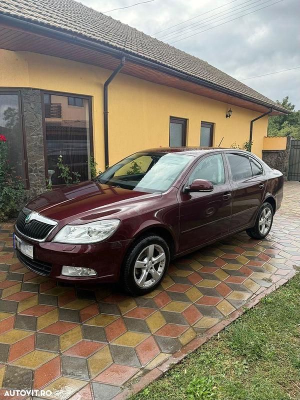 Culoarealte culori Utilizat 2011 Skoda Octavia Berlinǎ | 6.200 EUR (Preț OK) - Imagine 1/4