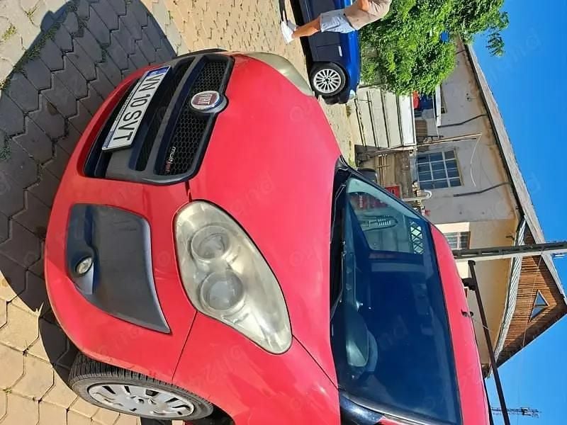 Utilizat 2011 Fiat Doblò Monovolum | 2.500 EUR (Preț OK) - Imagine 1/4